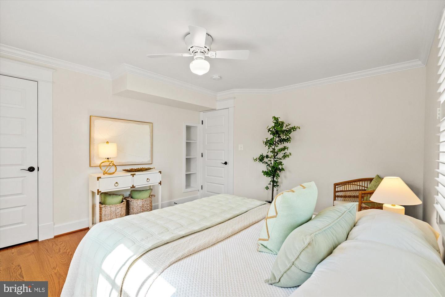 323 CLIFFORD AVE, ALEXANDRIA, Virginia 22305, 3 Bedrooms Bedrooms, ,3 BathroomsBathrooms,Residential,For sale,323 CLIFFORD AVE,VAAX2046912 MLS # VAAX2046912