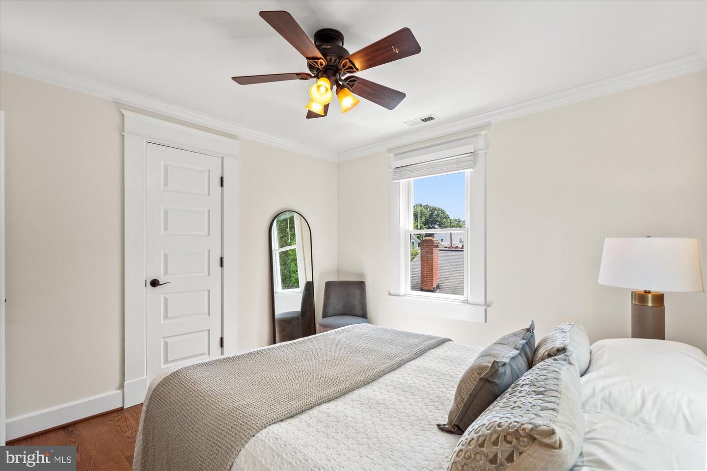 323 CLIFFORD AVE, ALEXANDRIA, Virginia 22305, 3 Bedrooms Bedrooms, ,3 BathroomsBathrooms,Residential,For sale,323 CLIFFORD AVE,VAAX2046912 MLS # VAAX2046912