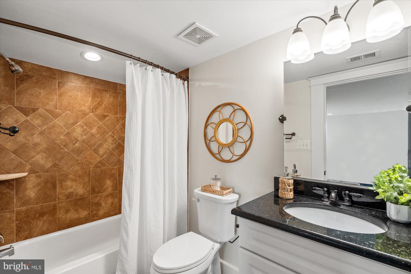 323 CLIFFORD AVE, ALEXANDRIA, Virginia 22305, 3 Bedrooms Bedrooms, ,3 BathroomsBathrooms,Residential,For sale,323 CLIFFORD AVE,VAAX2046912 MLS # VAAX2046912
