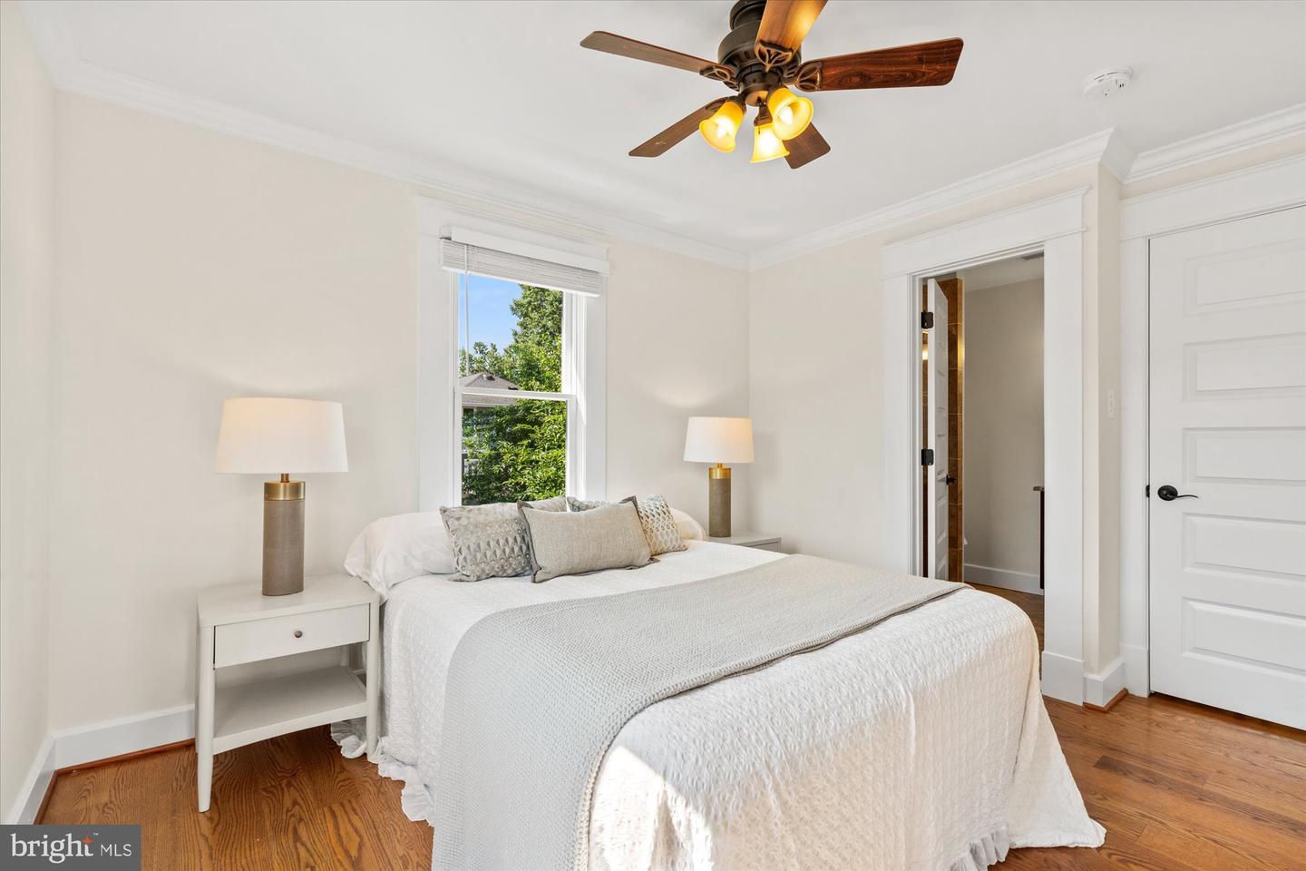 323 CLIFFORD AVE, ALEXANDRIA, Virginia 22305, 3 Bedrooms Bedrooms, ,3 BathroomsBathrooms,Residential,For sale,323 CLIFFORD AVE,VAAX2046912 MLS # VAAX2046912