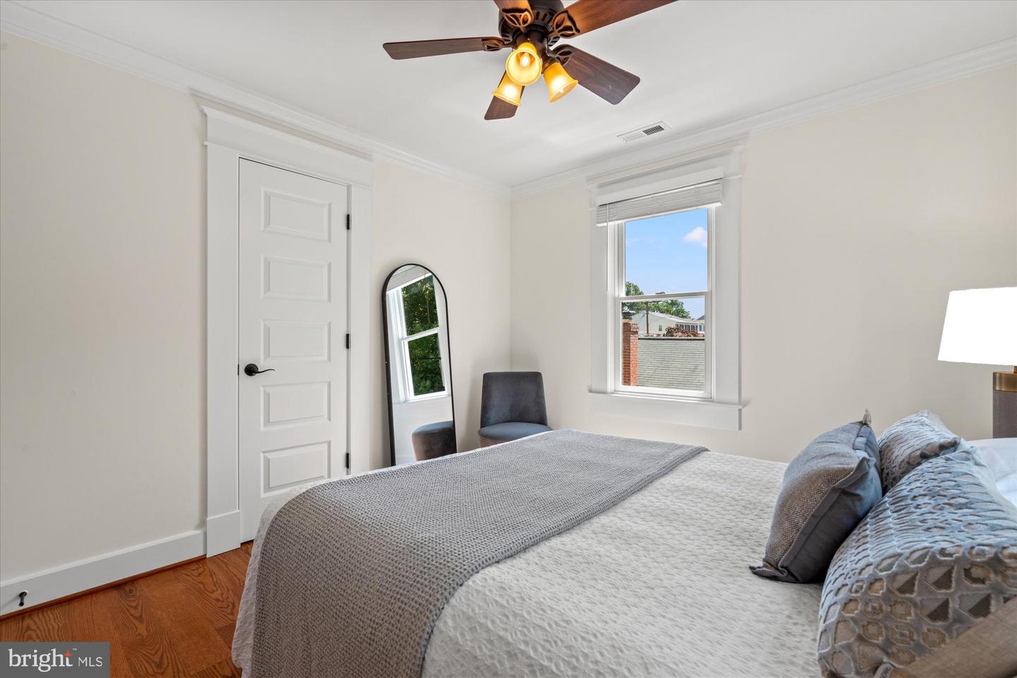 323 CLIFFORD AVE, ALEXANDRIA, Virginia 22305, 3 Bedrooms Bedrooms, ,3 BathroomsBathrooms,Residential,For sale,323 CLIFFORD AVE,VAAX2046912 MLS # VAAX2046912