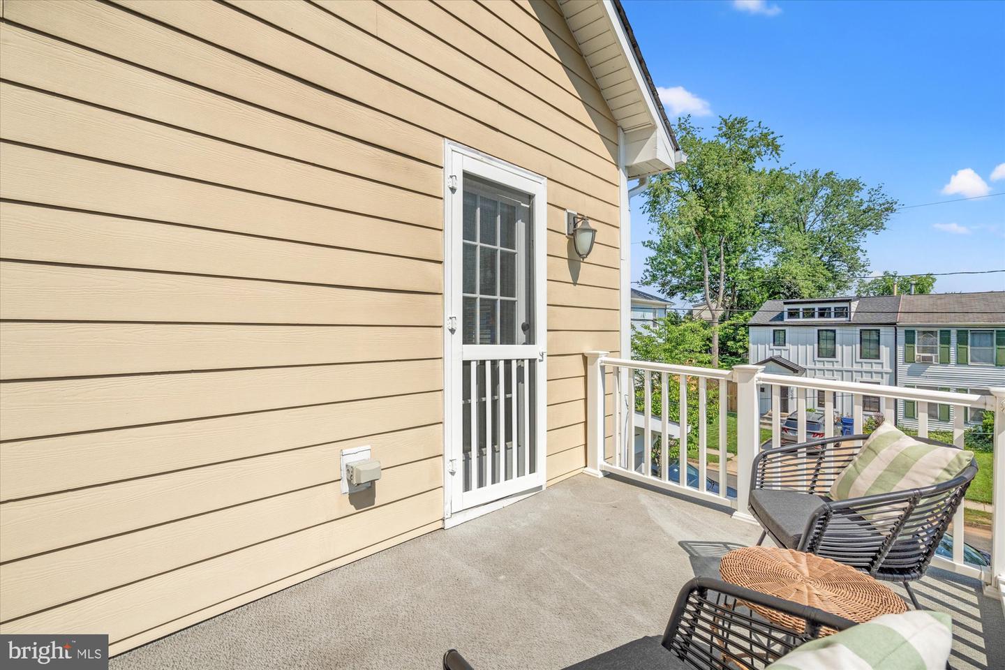 323 CLIFFORD AVE, ALEXANDRIA, Virginia 22305, 3 Bedrooms Bedrooms, ,3 BathroomsBathrooms,Residential,For sale,323 CLIFFORD AVE,VAAX2046912 MLS # VAAX2046912