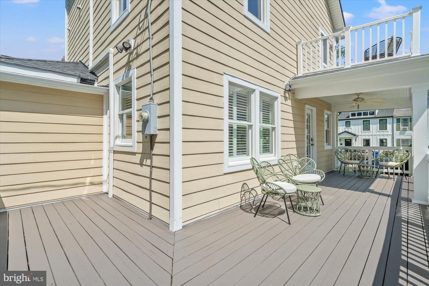 323 CLIFFORD AVE, ALEXANDRIA, Virginia 22305, 3 Bedrooms Bedrooms, ,3 BathroomsBathrooms,Residential,For sale,323 CLIFFORD AVE,VAAX2046912 MLS # VAAX2046912