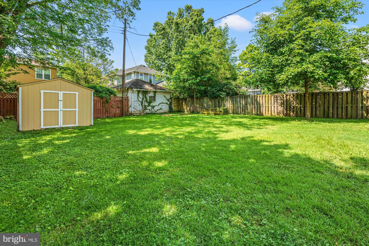 323 CLIFFORD AVE, ALEXANDRIA, Virginia 22305, 3 Bedrooms Bedrooms, ,3 BathroomsBathrooms,Residential,For sale,323 CLIFFORD AVE,VAAX2046912 MLS # VAAX2046912