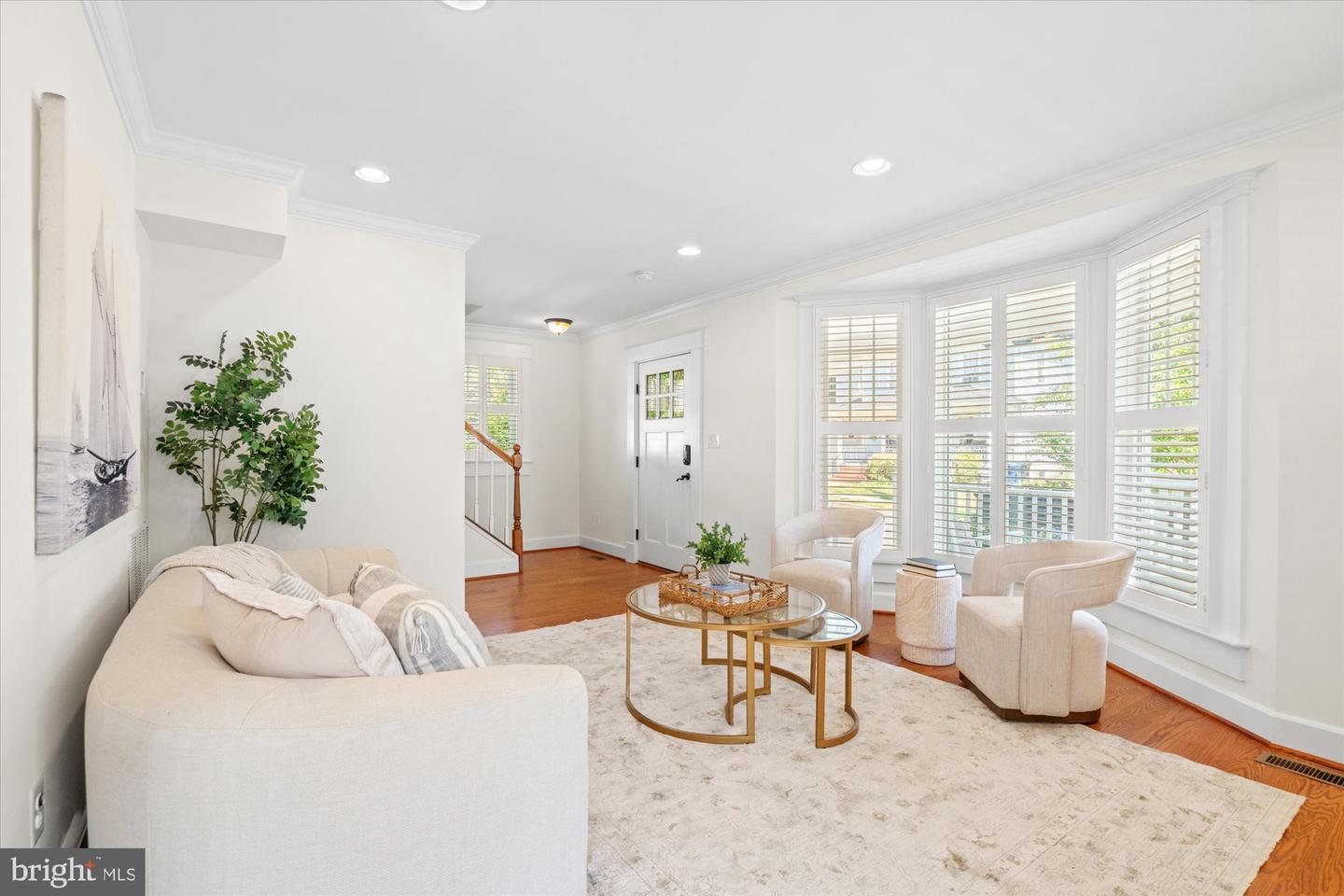 323 CLIFFORD AVE, ALEXANDRIA, Virginia 22305, 3 Bedrooms Bedrooms, ,3 BathroomsBathrooms,Residential,For sale,323 CLIFFORD AVE,VAAX2046912 MLS # VAAX2046912