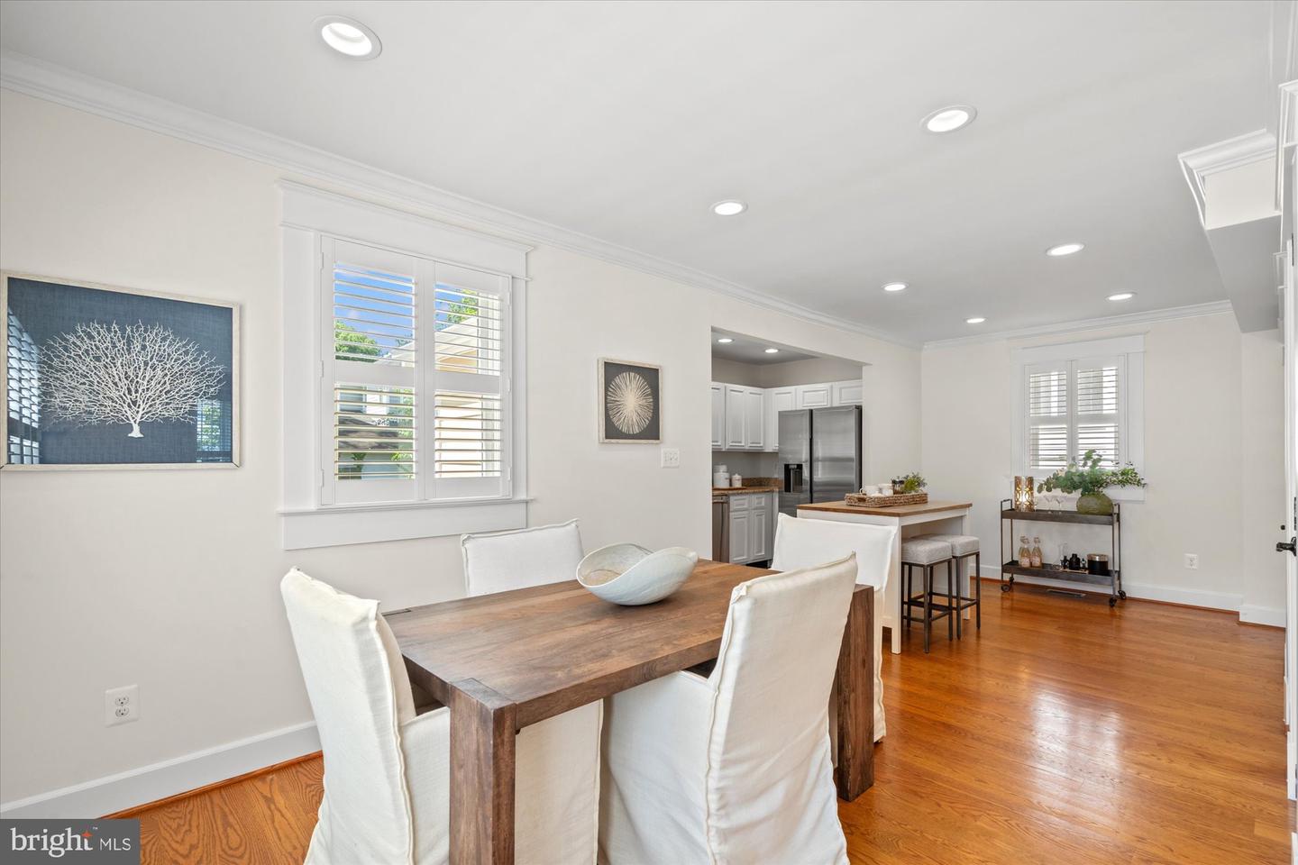 323 CLIFFORD AVE, ALEXANDRIA, Virginia 22305, 3 Bedrooms Bedrooms, ,3 BathroomsBathrooms,Residential,For sale,323 CLIFFORD AVE,VAAX2046912 MLS # VAAX2046912