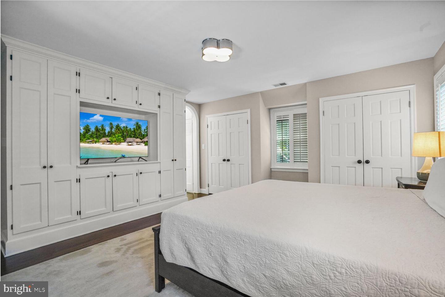 5053 SEDGWICK ST NW, WASHINGTON, District Of Columbia 20016, 5 Bedrooms Bedrooms, ,4 BathroomsBathrooms,Residential,For sale,5053 SEDGWICK ST NW,DCDC2207700 MLS # DCDC2207700