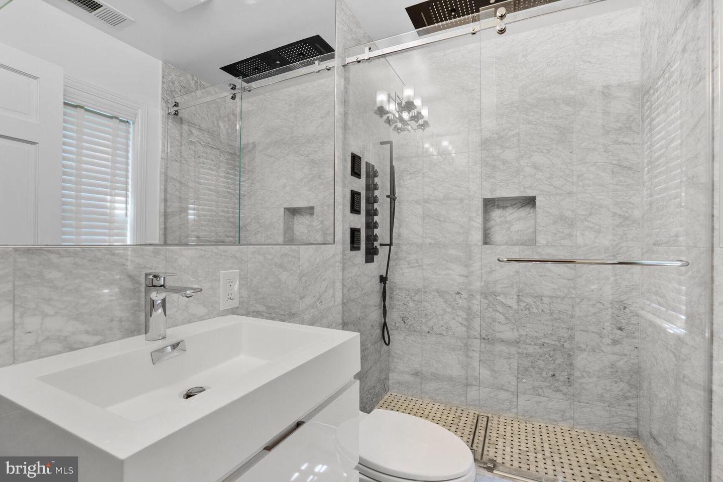 5053 SEDGWICK ST NW, WASHINGTON, District Of Columbia 20016, 5 Bedrooms Bedrooms, ,4 BathroomsBathrooms,Residential,For sale,5053 SEDGWICK ST NW,DCDC2207700 MLS # DCDC2207700
