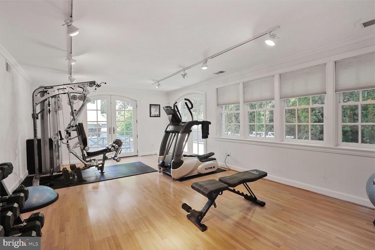 5053 SEDGWICK ST NW, WASHINGTON, District Of Columbia 20016, 5 Bedrooms Bedrooms, ,4 BathroomsBathrooms,Residential,For sale,5053 SEDGWICK ST NW,DCDC2207700 MLS # DCDC2207700