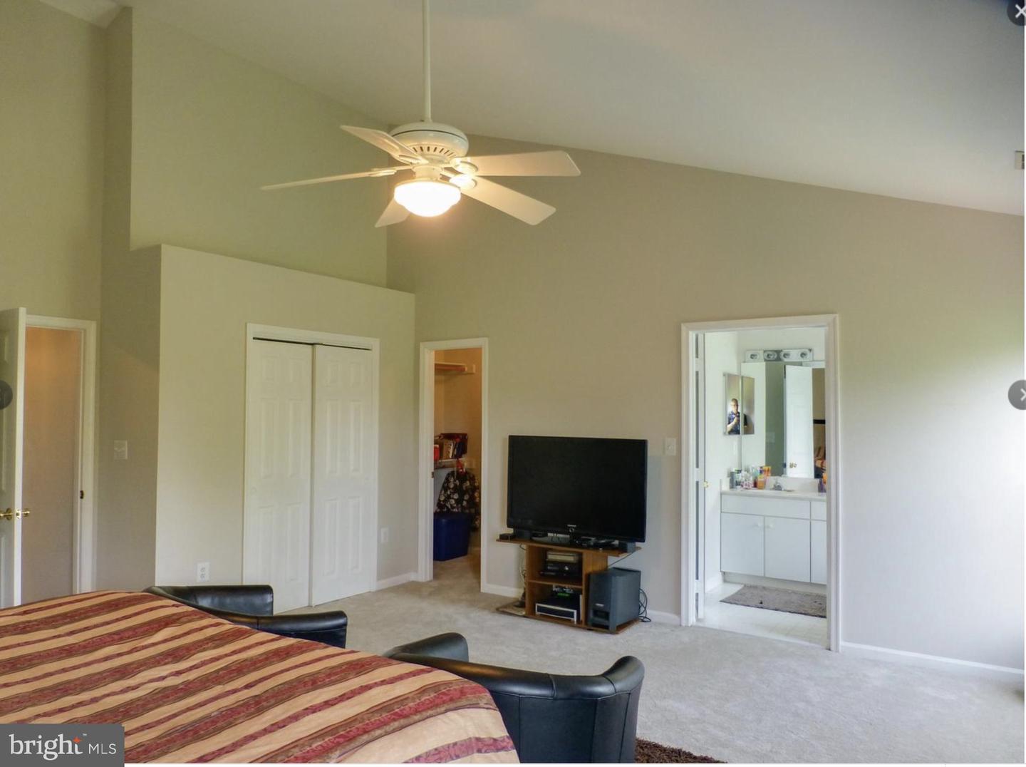 13222 GOOSE POND LN, FAIRFAX, Virginia 22033, 3 Bedrooms Bedrooms, 3 Rooms Rooms,2 BathroomsBathrooms,Residential,For sale,13222 GOOSE POND LN,VAFX2250588 MLS # VAFX2250588