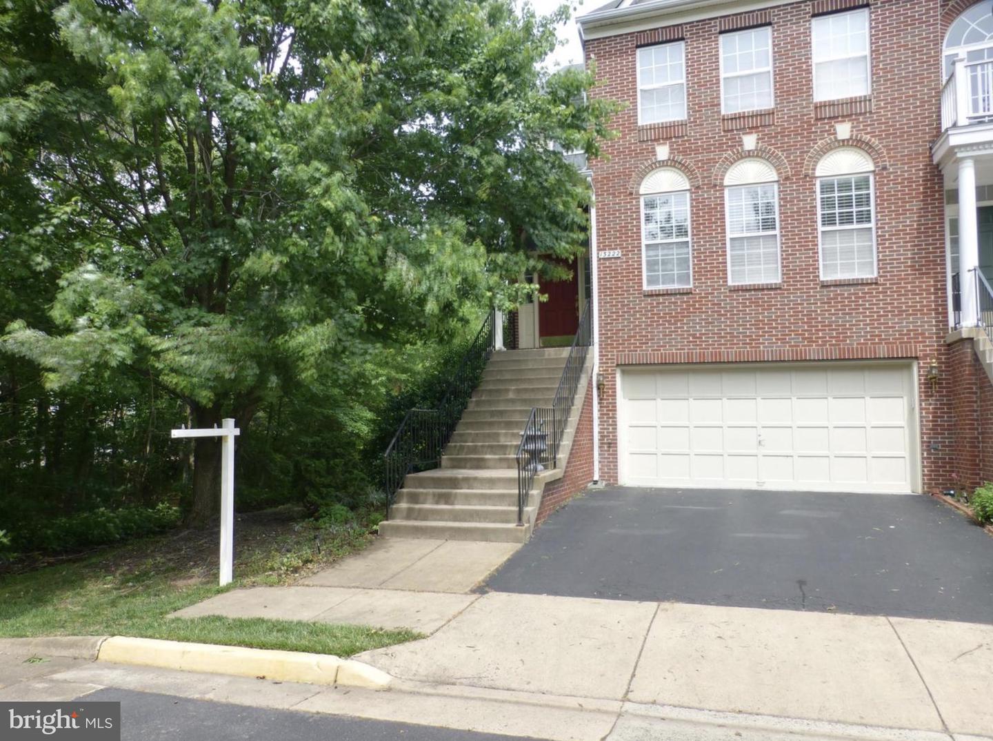 13222 GOOSE POND LN, FAIRFAX, Virginia 22033, 3 Bedrooms Bedrooms, 3 Rooms Rooms,2 BathroomsBathrooms,Residential,For sale,13222 GOOSE POND LN,VAFX2250588 MLS # VAFX2250588