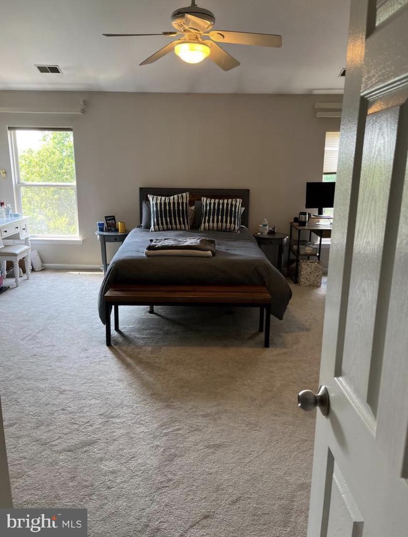 13222 GOOSE POND LN, FAIRFAX, Virginia 22033, 3 Bedrooms Bedrooms, 3 Rooms Rooms,2 BathroomsBathrooms,Residential,For sale,13222 GOOSE POND LN,VAFX2250588 MLS # VAFX2250588