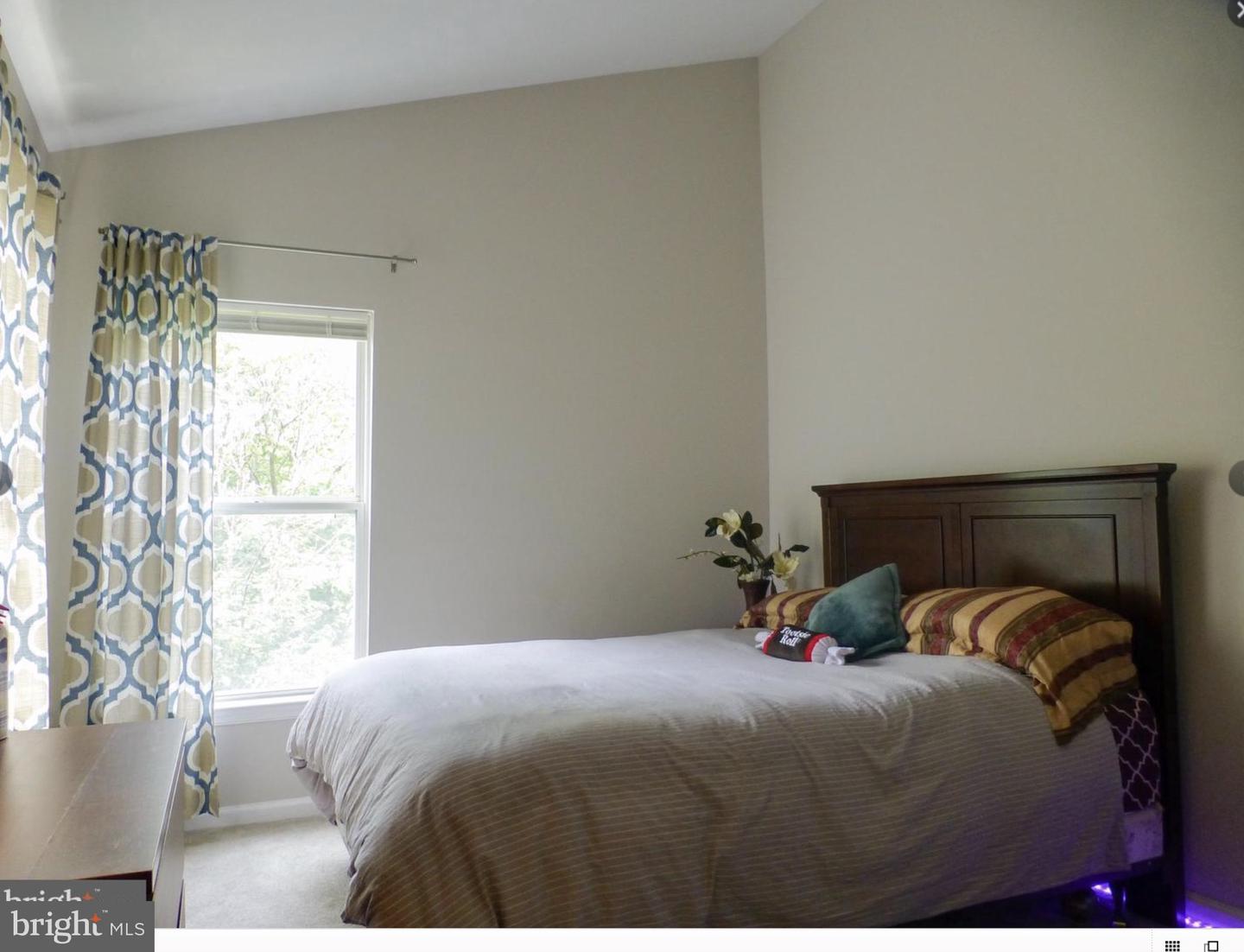 13222 GOOSE POND LN, FAIRFAX, Virginia 22033, 3 Bedrooms Bedrooms, 3 Rooms Rooms,2 BathroomsBathrooms,Residential,For sale,13222 GOOSE POND LN,VAFX2250588 MLS # VAFX2250588