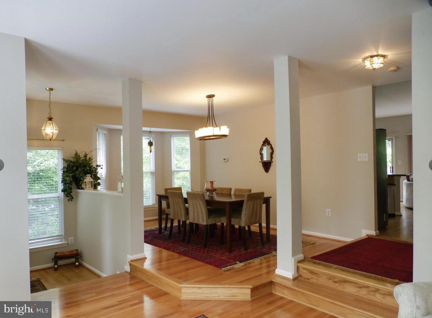 13222 GOOSE POND LN, FAIRFAX, Virginia 22033, 3 Bedrooms Bedrooms, 3 Rooms Rooms,2 BathroomsBathrooms,Residential,For sale,13222 GOOSE POND LN,VAFX2250588 MLS # VAFX2250588