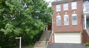 13222 GOOSE POND LN, FAIRFAX, Virginia 22033, 3 Bedrooms Bedrooms, 3 Rooms Rooms,2 BathroomsBathrooms,Residential,For sale,13222 GOOSE POND LN,VAFX2250588 MLS # VAFX2250588