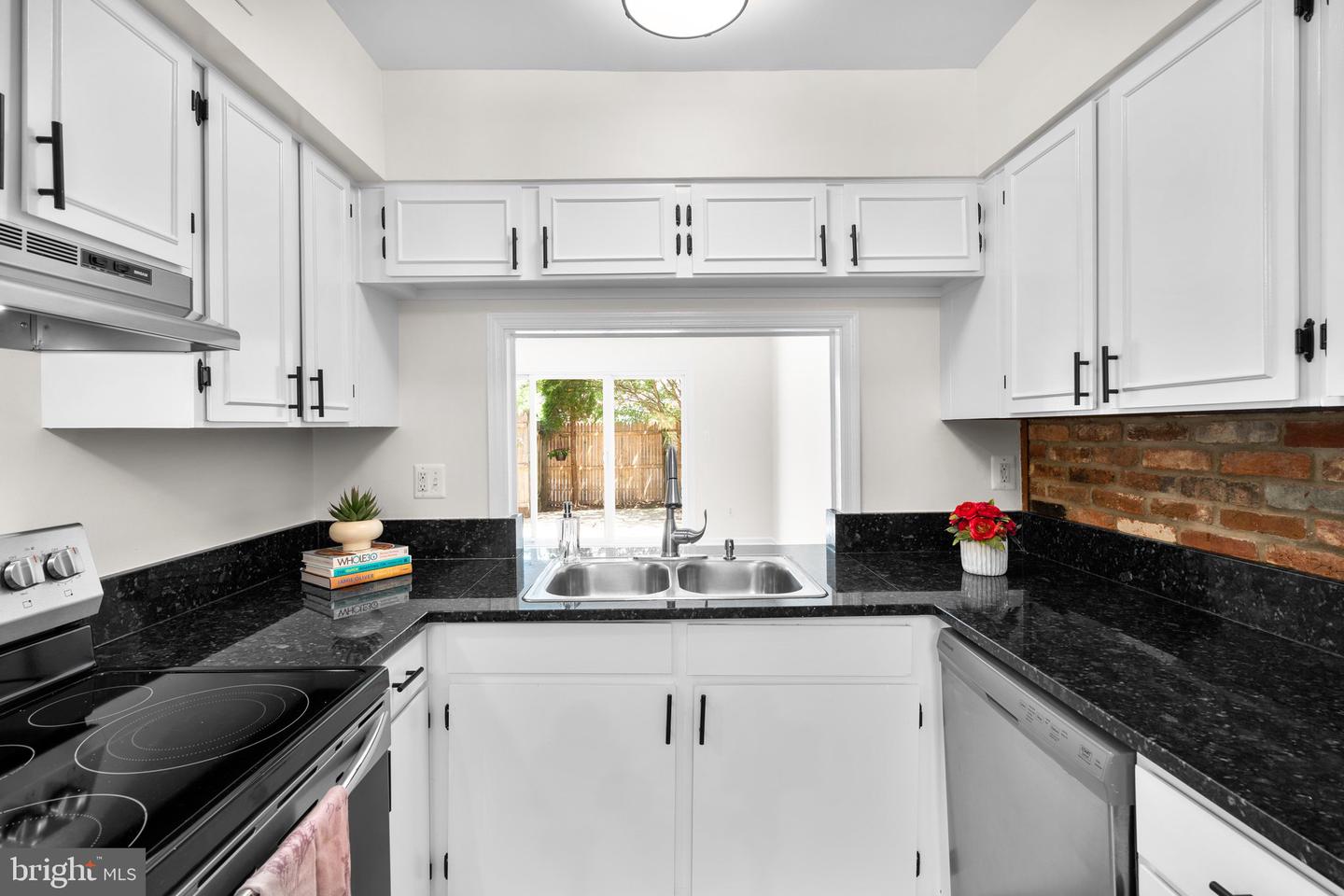 8384 FORRESTER BLVD, SPRINGFIELD, Virginia 22152, 2 Bedrooms Bedrooms, ,1 BathroomBathrooms,Residential,For sale,8384 FORRESTER BLVD,VAFX2250626 MLS # VAFX2250626
