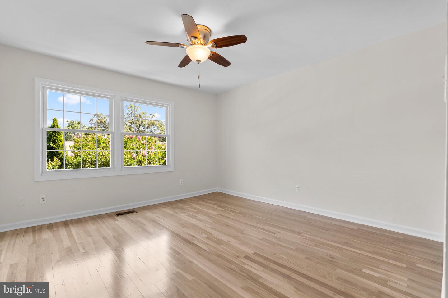 8384 FORRESTER BLVD, SPRINGFIELD, Virginia 22152, 2 Bedrooms Bedrooms, ,1 BathroomBathrooms,Residential,For sale,8384 FORRESTER BLVD,VAFX2250626 MLS # VAFX2250626