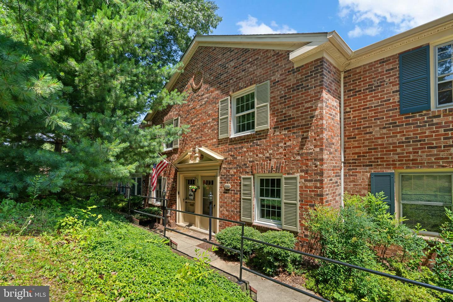 8384 FORRESTER BLVD, SPRINGFIELD, Virginia 22152, 2 Bedrooms Bedrooms, ,1 BathroomBathrooms,Residential,For sale,8384 FORRESTER BLVD,VAFX2250626 MLS # VAFX2250626