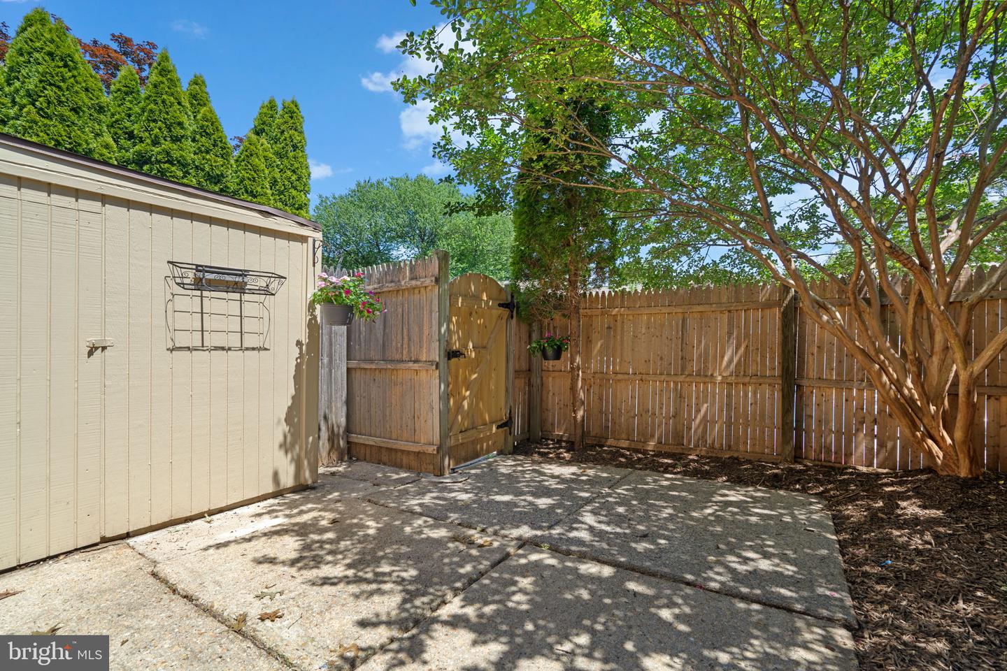 8384 FORRESTER BLVD, SPRINGFIELD, Virginia 22152, 2 Bedrooms Bedrooms, ,1 BathroomBathrooms,Residential,For sale,8384 FORRESTER BLVD,VAFX2250626 MLS # VAFX2250626