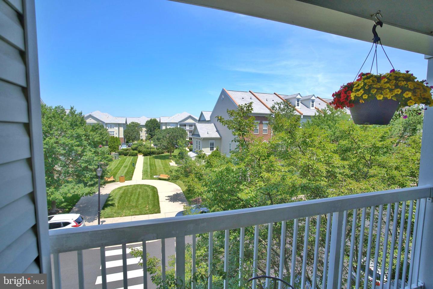 42480 ROCKROSE SQ #304, BRAMBLETON, Virginia 20148, 1 Bedroom Bedrooms, ,1 BathroomBathrooms,Residential,For sale,42480 ROCKROSE SQ #304,VALO2100522 MLS # VALO2100522