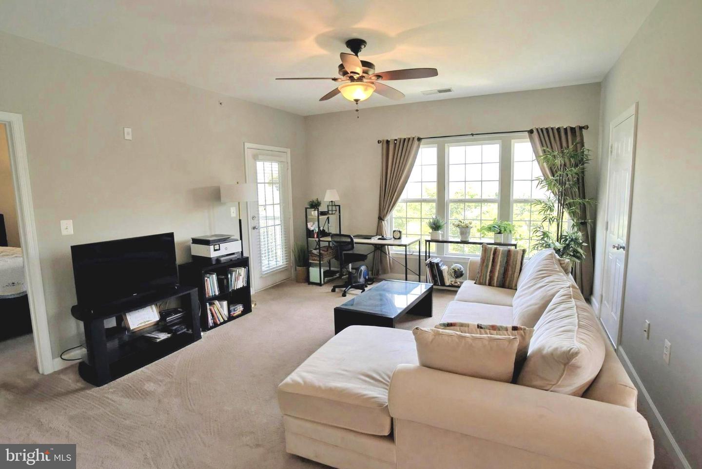 42480 ROCKROSE SQ #304, BRAMBLETON, Virginia 20148, 1 Bedroom Bedrooms, ,1 BathroomBathrooms,Residential,For sale,42480 ROCKROSE SQ #304,VALO2100522 MLS # VALO2100522
