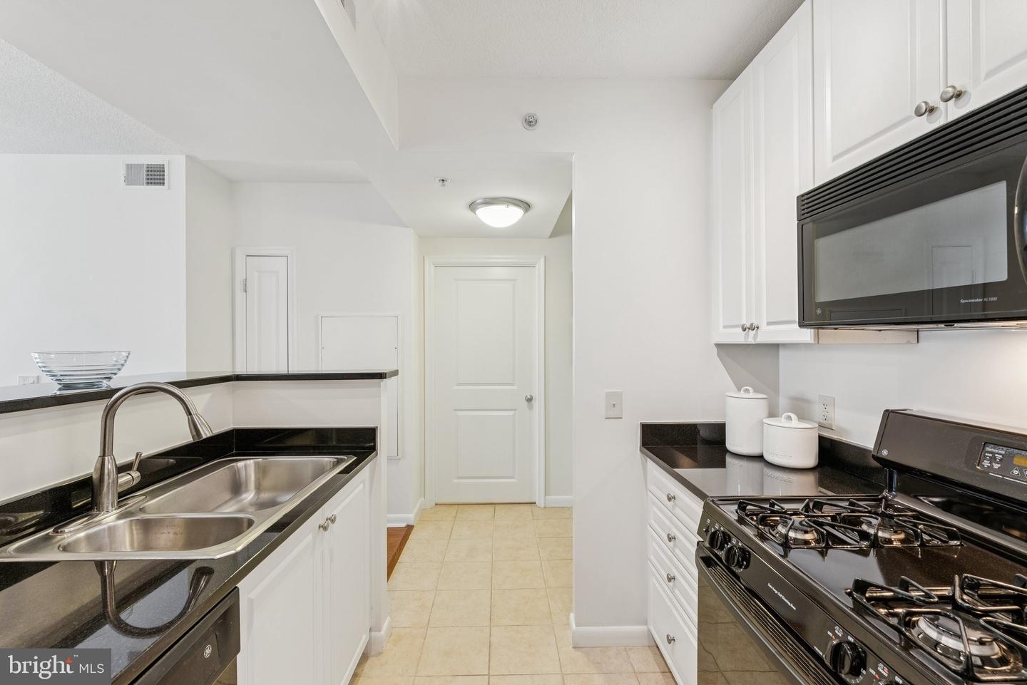 851 N GLEBE RD #718, ARLINGTON, Virginia 22203, 1 Bedroom Bedrooms, ,1 BathroomBathrooms,Residential,For sale,851 N GLEBE RD #718,VAAR2059854 MLS # VAAR2059854