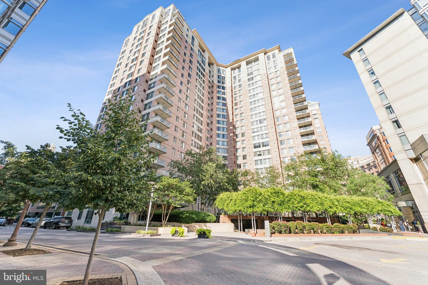 851 N GLEBE RD #718, ARLINGTON, Virginia 22203, 1 Bedroom Bedrooms, ,1 BathroomBathrooms,Residential,For sale,851 N GLEBE RD #718,VAAR2059854 MLS # VAAR2059854