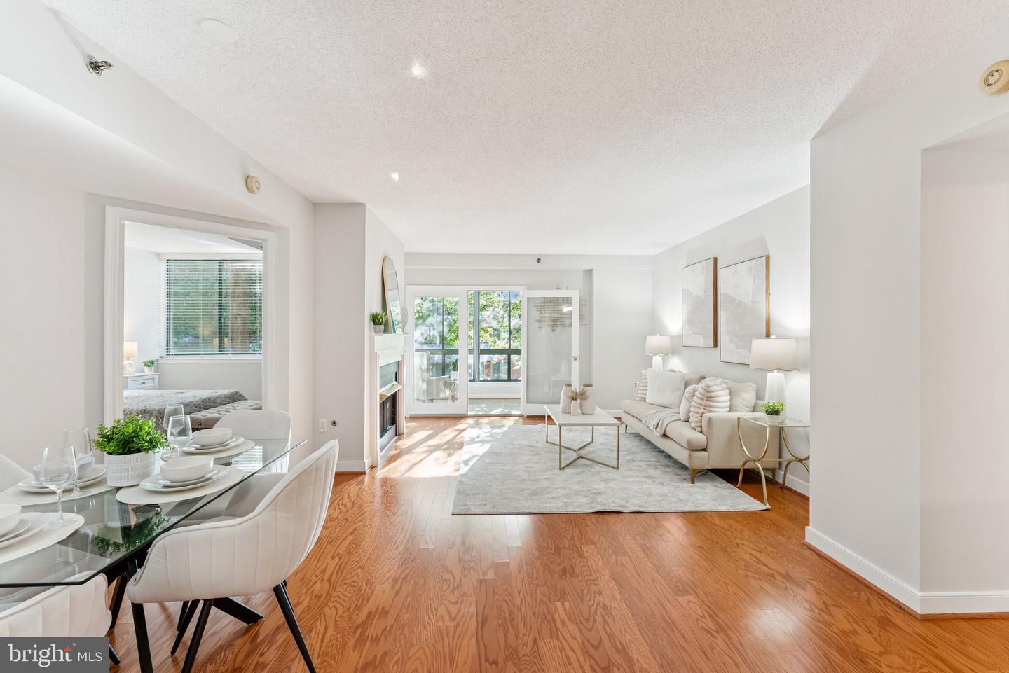 1045 N UTAH ST #2-212, ARLINGTON, Virginia 22201, 2 Bedrooms Bedrooms, ,2 BathroomsBathrooms,Residential,For sale,1045 N UTAH ST #2-212,VAAR2059856 MLS # VAAR2059856