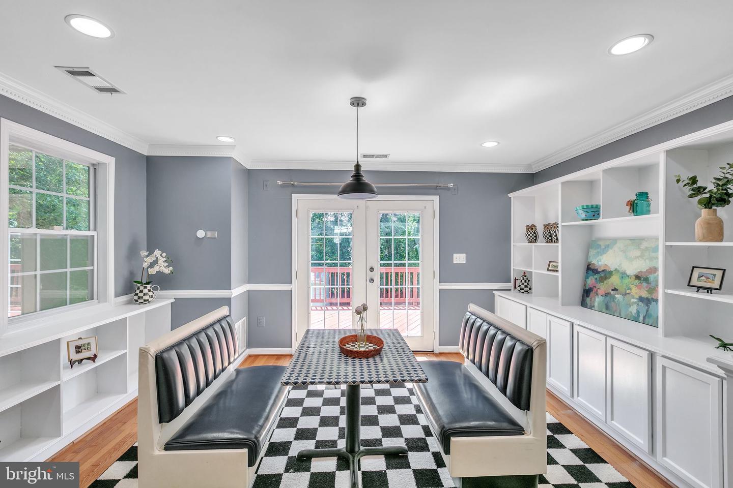 5722 LARPIN LN, ALEXANDRIA, Virginia 22310, 3 Bedrooms Bedrooms, ,3 BathroomsBathrooms,Residential,For sale,5722 LARPIN LN,VAFX2250638 MLS # VAFX2250638