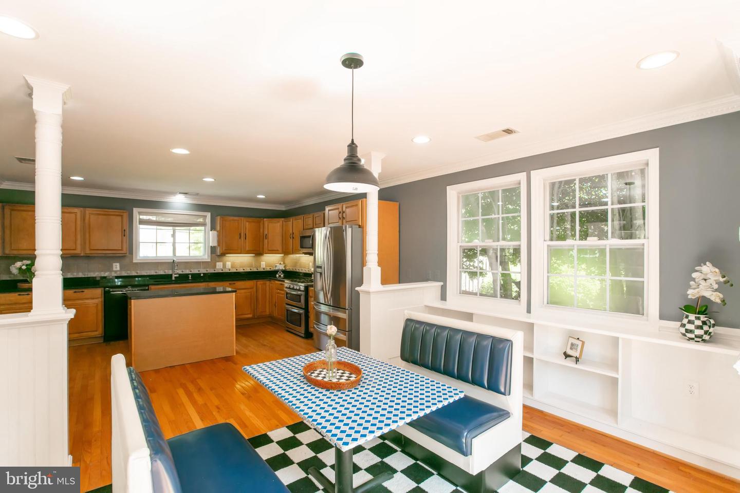 5722 LARPIN LN, ALEXANDRIA, Virginia 22310, 3 Bedrooms Bedrooms, ,3 BathroomsBathrooms,Residential,For sale,5722 LARPIN LN,VAFX2250638 MLS # VAFX2250638