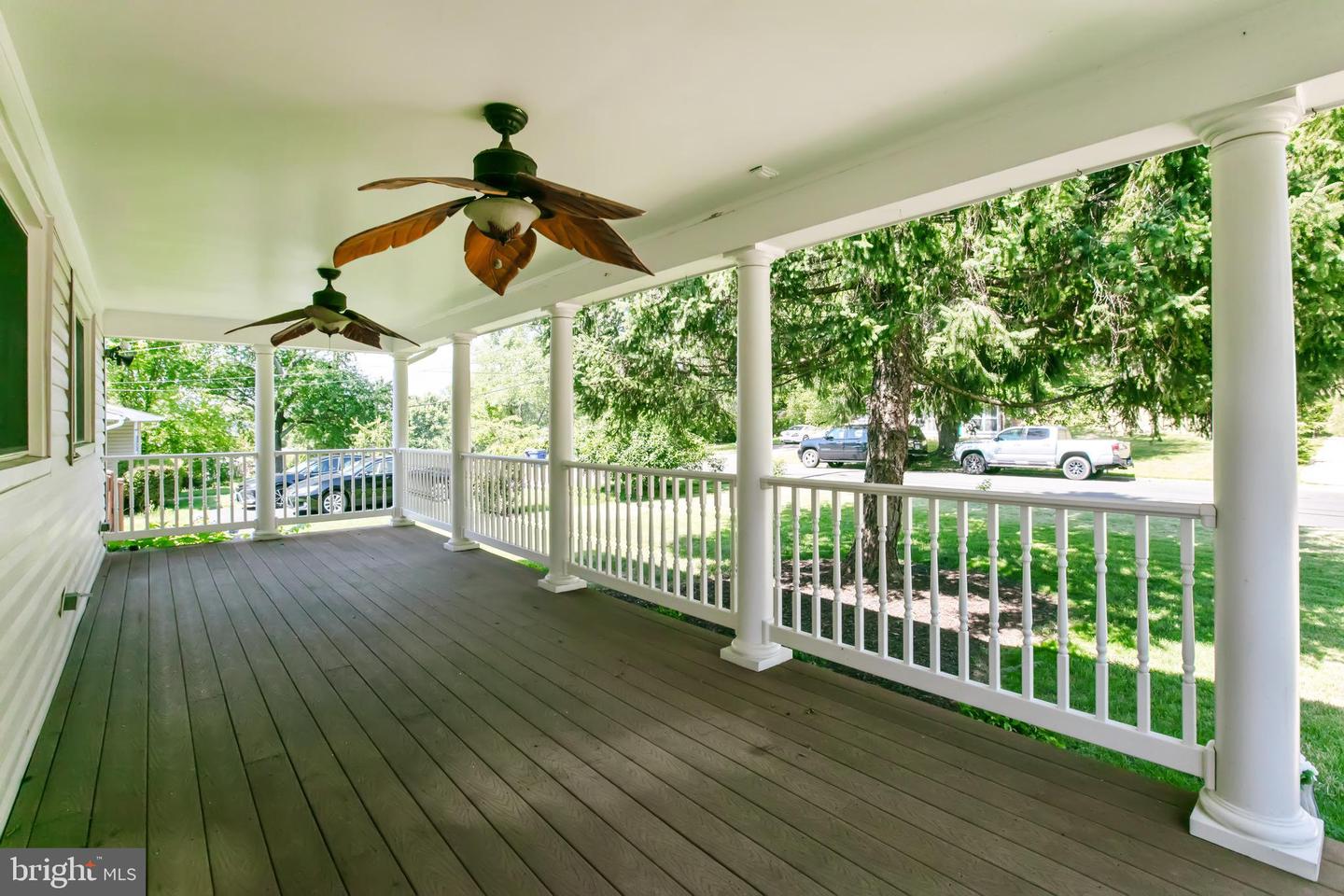 5722 LARPIN LN, ALEXANDRIA, Virginia 22310, 3 Bedrooms Bedrooms, ,3 BathroomsBathrooms,Residential,For sale,5722 LARPIN LN,VAFX2250638 MLS # VAFX2250638