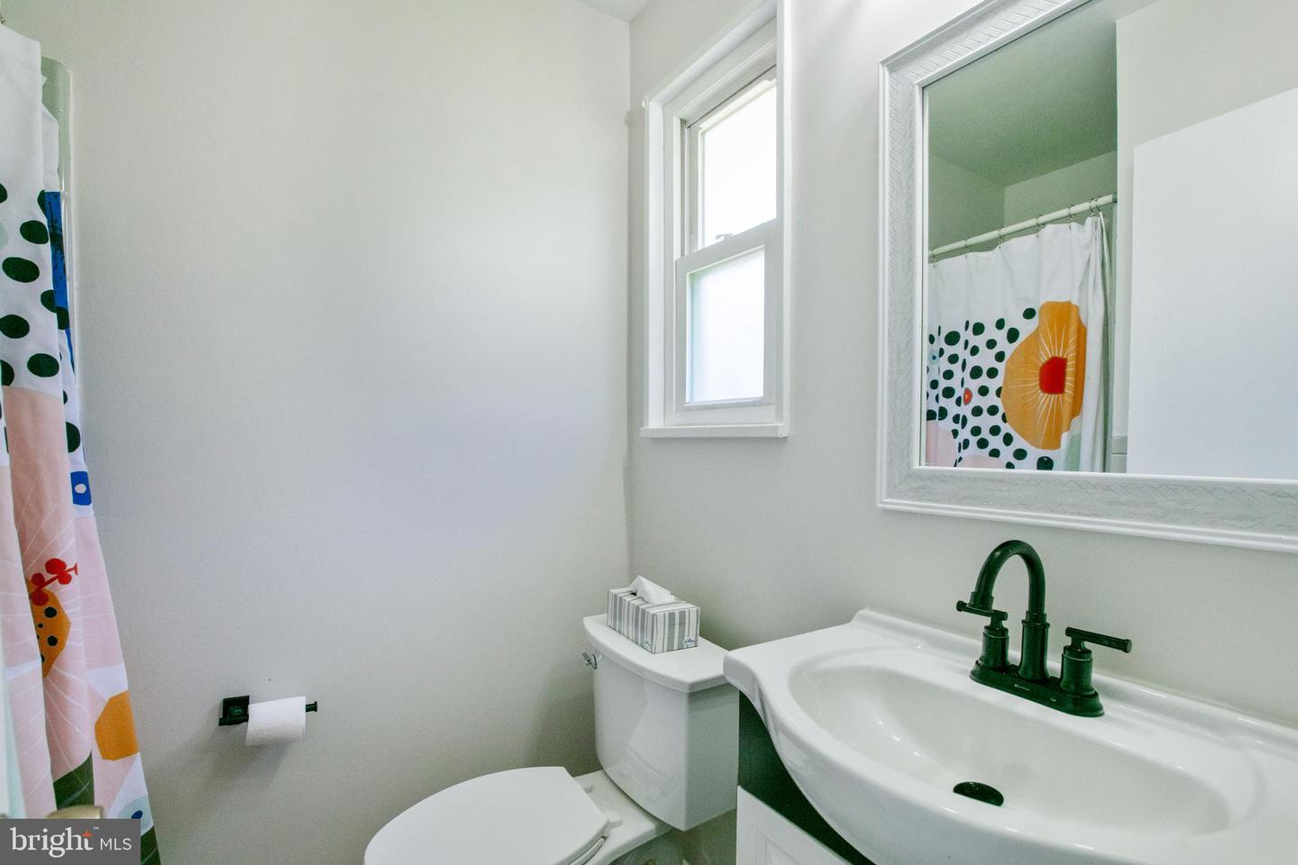 5722 LARPIN LN, ALEXANDRIA, Virginia 22310, 3 Bedrooms Bedrooms, ,3 BathroomsBathrooms,Residential,For sale,5722 LARPIN LN,VAFX2250638 MLS # VAFX2250638