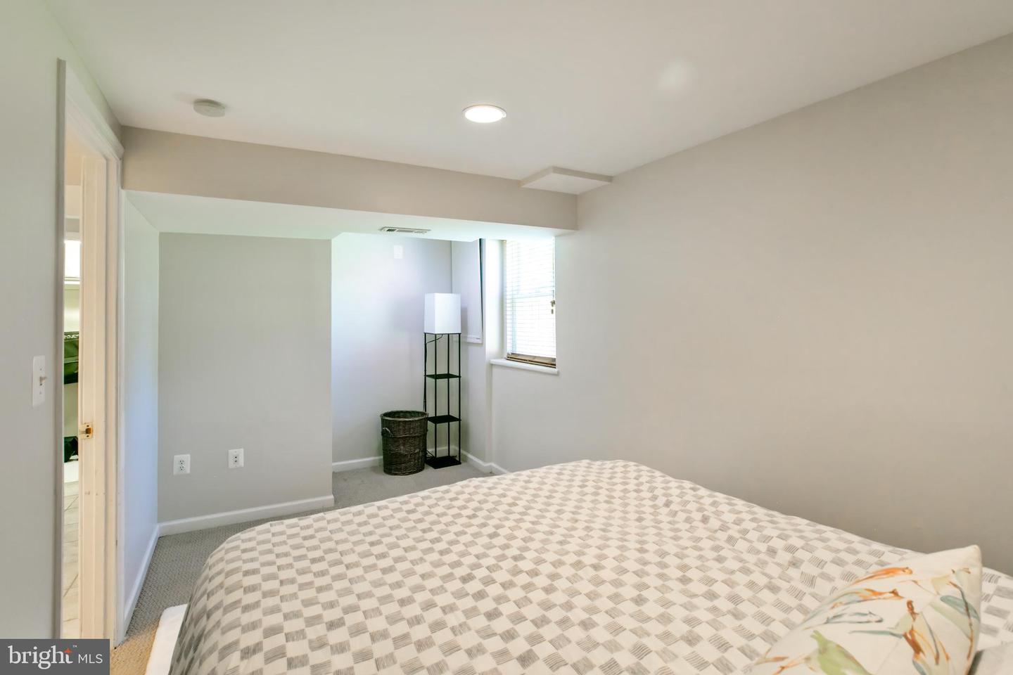 5722 LARPIN LN, ALEXANDRIA, Virginia 22310, 3 Bedrooms Bedrooms, ,3 BathroomsBathrooms,Residential,For sale,5722 LARPIN LN,VAFX2250638 MLS # VAFX2250638