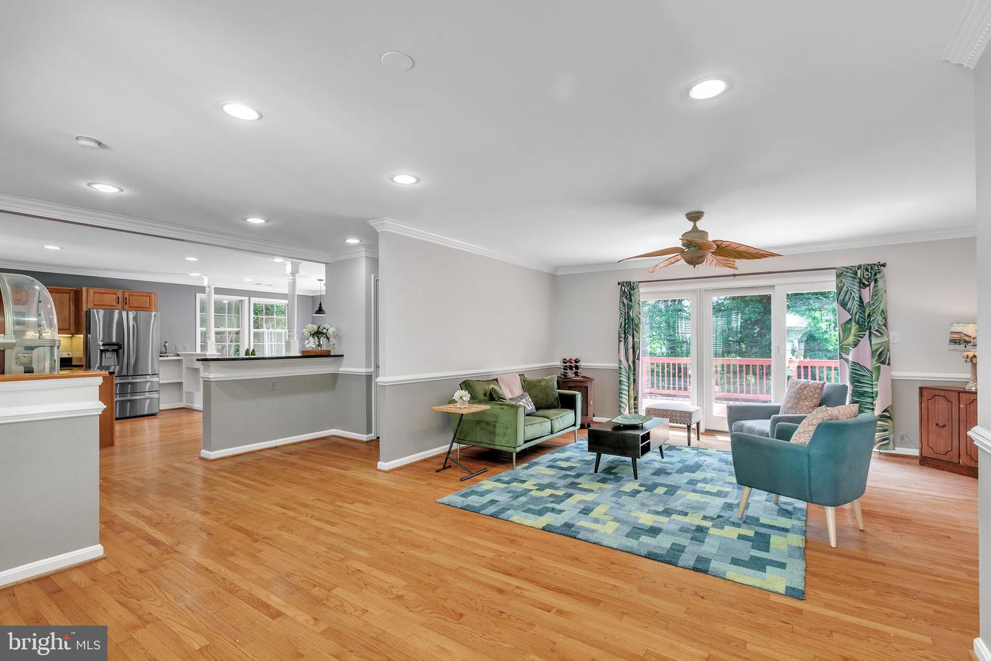 5722 LARPIN LN, ALEXANDRIA, Virginia 22310, 3 Bedrooms Bedrooms, ,3 BathroomsBathrooms,Residential,For sale,5722 LARPIN LN,VAFX2250638 MLS # VAFX2250638