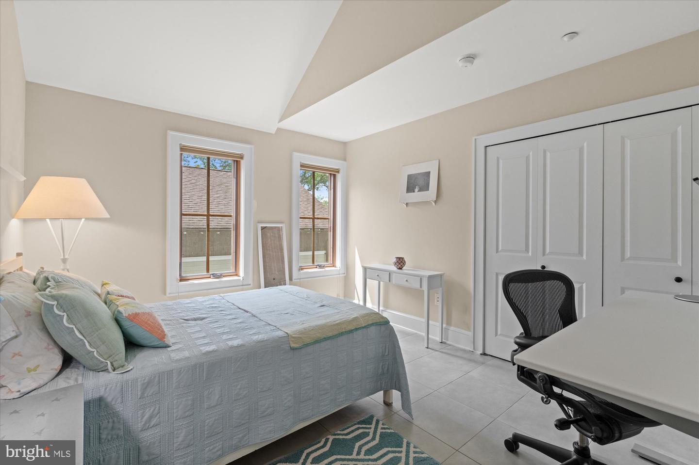 9 E WALNUT ST, ALEXANDRIA, Virginia 22301, 3 Bedrooms Bedrooms, ,3 BathroomsBathrooms,Residential,For sale,9 E WALNUT ST,VAAX2046918 MLS # VAAX2046918