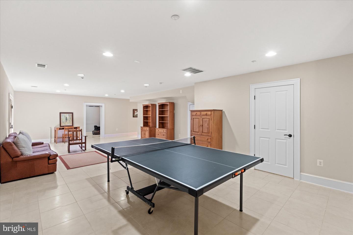 9 E WALNUT ST, ALEXANDRIA, Virginia 22301, 3 Bedrooms Bedrooms, ,3 BathroomsBathrooms,Residential,For sale,9 E WALNUT ST,VAAX2046918 MLS # VAAX2046918