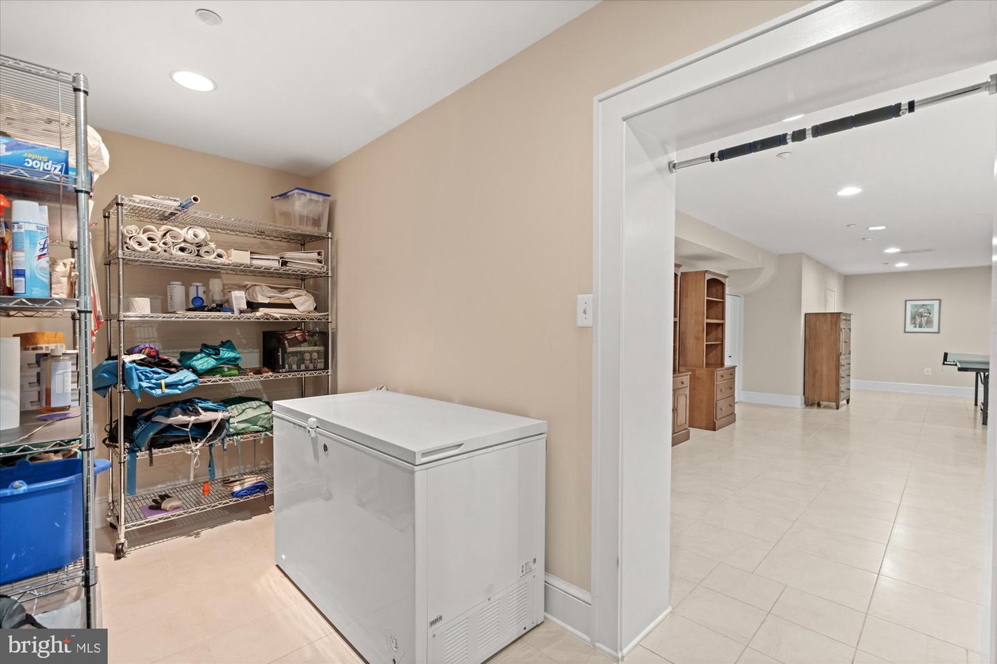 9 E WALNUT ST, ALEXANDRIA, Virginia 22301, 3 Bedrooms Bedrooms, ,3 BathroomsBathrooms,Residential,For sale,9 E WALNUT ST,VAAX2046918 MLS # VAAX2046918