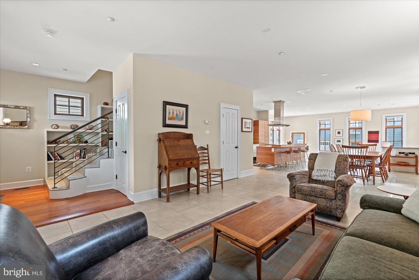 9 E WALNUT ST, ALEXANDRIA, Virginia 22301, 3 Bedrooms Bedrooms, ,3 BathroomsBathrooms,Residential,For sale,9 E WALNUT ST,VAAX2046918 MLS # VAAX2046918