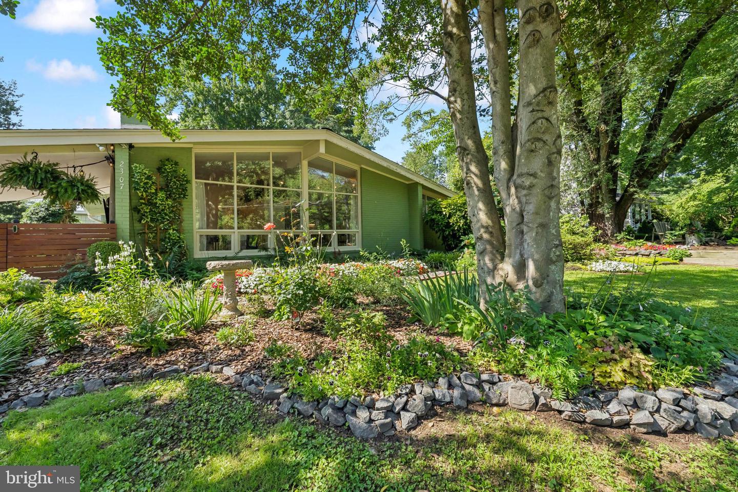 2307 SHERWOOD HALL LN, ALEXANDRIA, Virginia 22306, 4 Bedrooms Bedrooms, ,3 BathroomsBathrooms,Residential,For sale,2307 SHERWOOD HALL LN,VAFX2250642 MLS # VAFX2250642