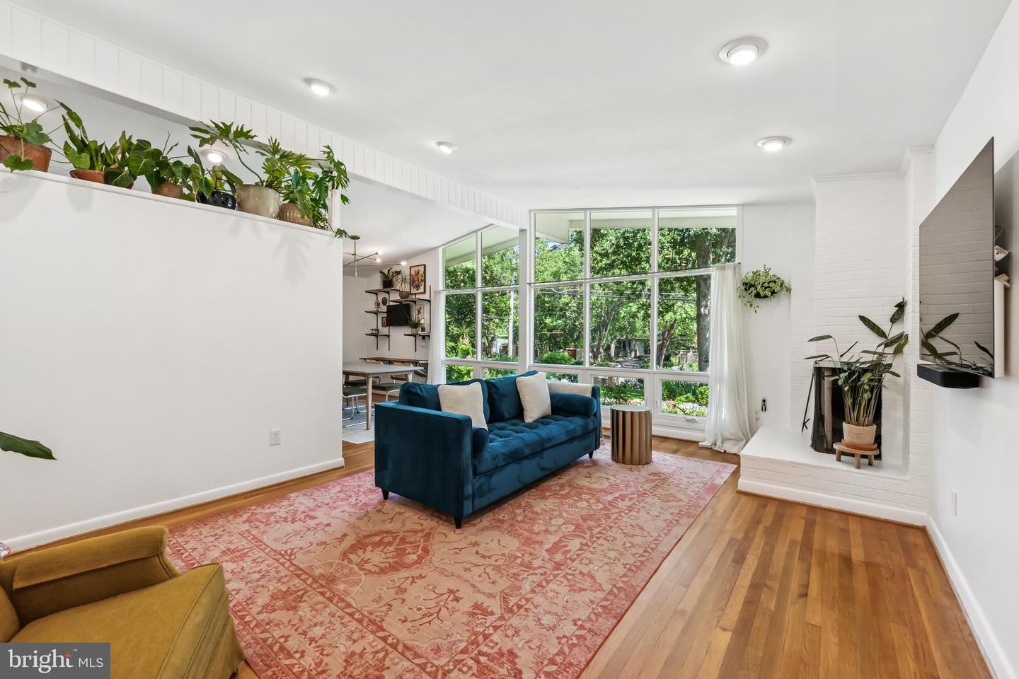 2307 SHERWOOD HALL LN, ALEXANDRIA, Virginia 22306, 4 Bedrooms Bedrooms, ,3 BathroomsBathrooms,Residential,For sale,2307 SHERWOOD HALL LN,VAFX2250642 MLS # VAFX2250642