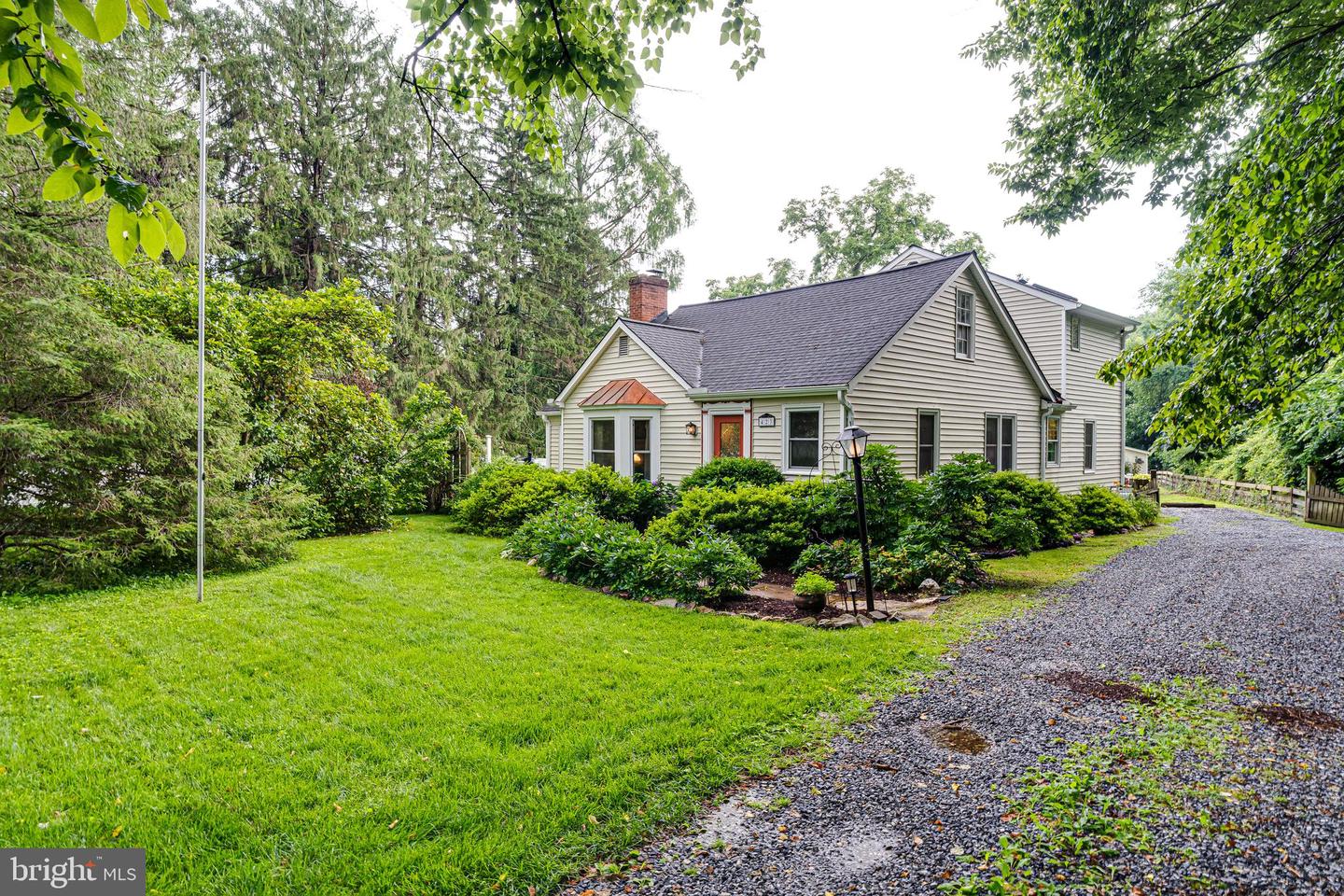 423 W COLONIAL HWY, HAMILTON, Virginia 20158, 4 Bedrooms Bedrooms, ,3 BathroomsBathrooms,Residential,For sale,423 W COLONIAL HWY,VALO2100552 MLS # VALO2100552