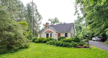 423 W COLONIAL HWY, HAMILTON, Virginia 20158, 4 Bedrooms Bedrooms, ,3 BathroomsBathrooms,Residential,For sale,423 W COLONIAL HWY,VALO2100552 MLS # VALO2100552