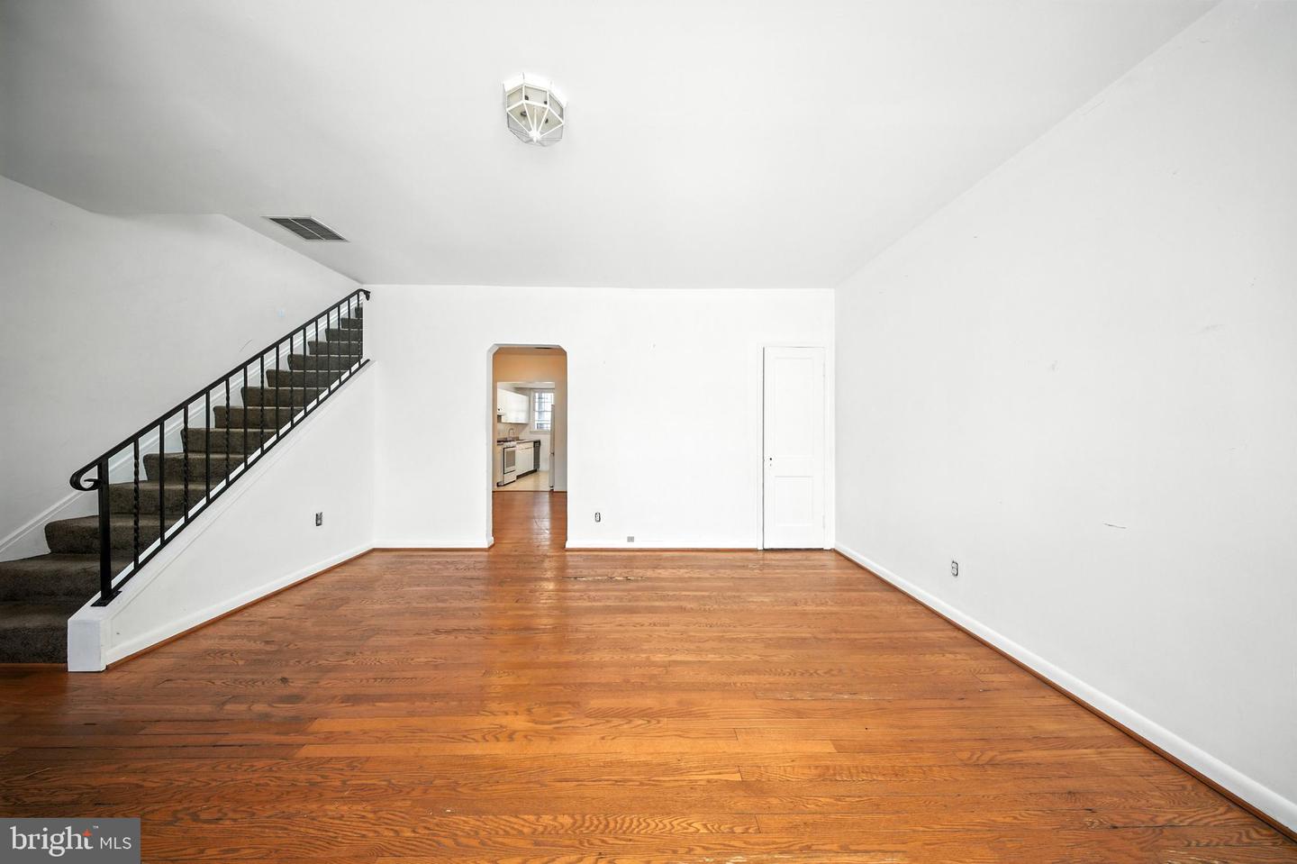 1006 4TH ST NE, WASHINGTON, District Of Columbia 20002, 4 Bedrooms Bedrooms, ,2 BathroomsBathrooms,Residential,For sale,1006 4TH ST NE,DCDC2207798 MLS # DCDC2207798