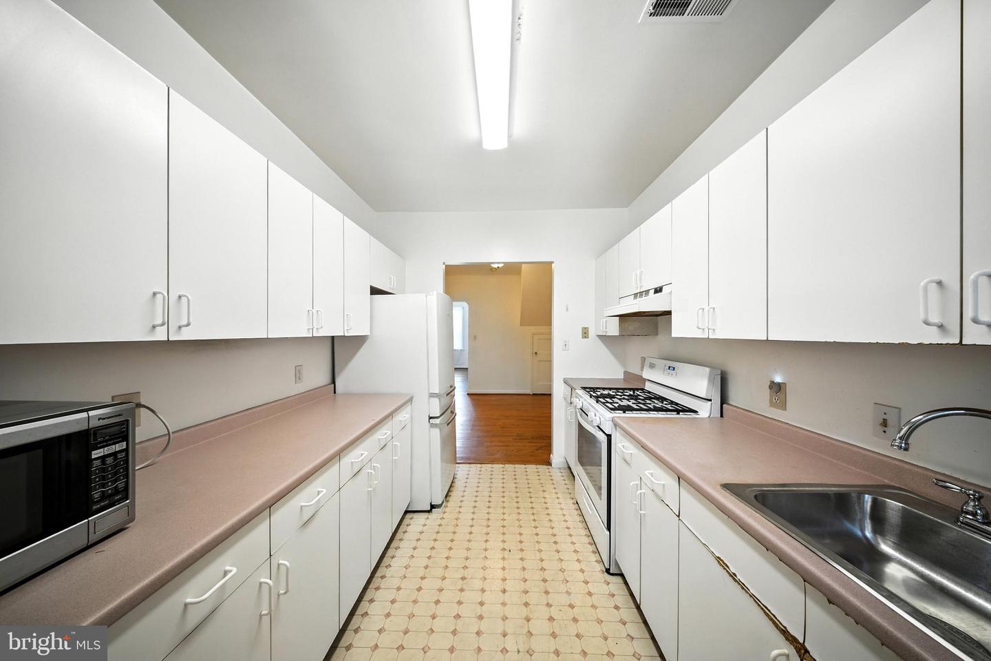 1006 4TH ST NE, WASHINGTON, District Of Columbia 20002, 4 Bedrooms Bedrooms, ,2 BathroomsBathrooms,Residential,For sale,1006 4TH ST NE,DCDC2207798 MLS # DCDC2207798