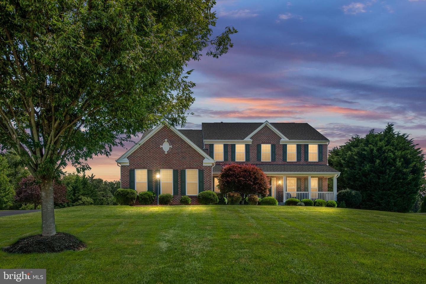 7508 EDINGTON DR, WARRENTON, Virginia 20187, 4 Bedrooms Bedrooms, ,3 BathroomsBathrooms,Residential,For sale,7508 EDINGTON DR,VAFQ2017194 MLS # VAFQ2017194