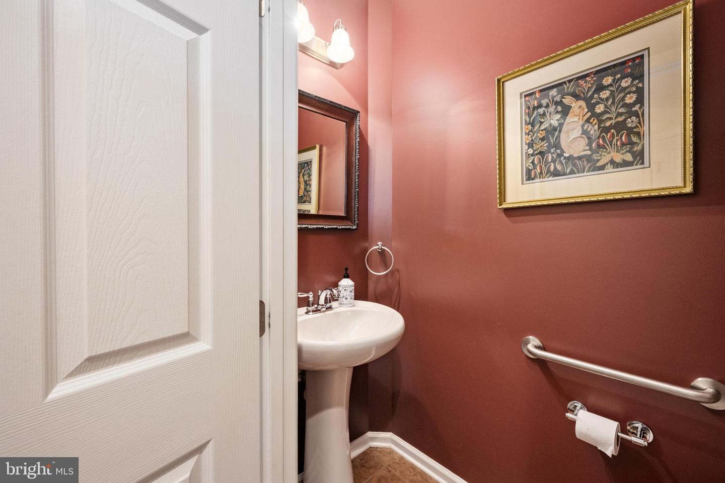7508 EDINGTON DR, WARRENTON, Virginia 20187, 4 Bedrooms Bedrooms, ,3 BathroomsBathrooms,Residential,For sale,7508 EDINGTON DR,VAFQ2017194 MLS # VAFQ2017194