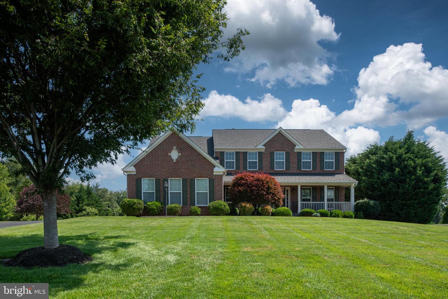 7508 EDINGTON DR, WARRENTON, Virginia 20187, 4 Bedrooms Bedrooms, ,3 BathroomsBathrooms,Residential,For sale,7508 EDINGTON DR,VAFQ2017194 MLS # VAFQ2017194