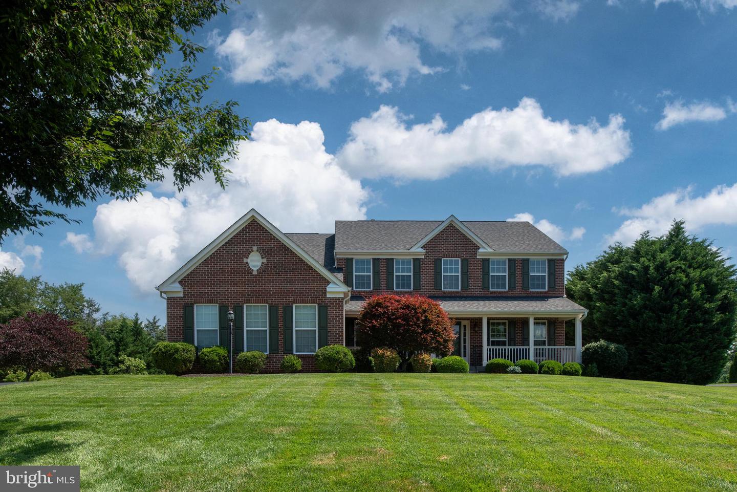 7508 EDINGTON DR, WARRENTON, Virginia 20187, 4 Bedrooms Bedrooms, ,3 BathroomsBathrooms,Residential,For sale,7508 EDINGTON DR,VAFQ2017194 MLS # VAFQ2017194