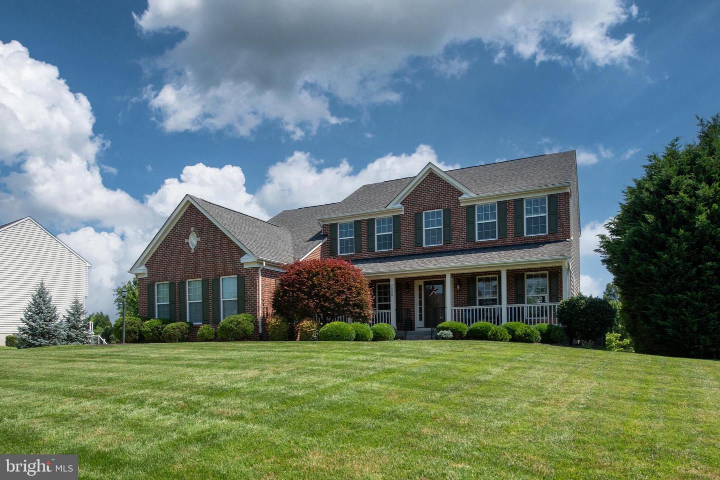 7508 EDINGTON DR, WARRENTON, Virginia 20187, 4 Bedrooms Bedrooms, ,3 BathroomsBathrooms,Residential,For sale,7508 EDINGTON DR,VAFQ2017194 MLS # VAFQ2017194
