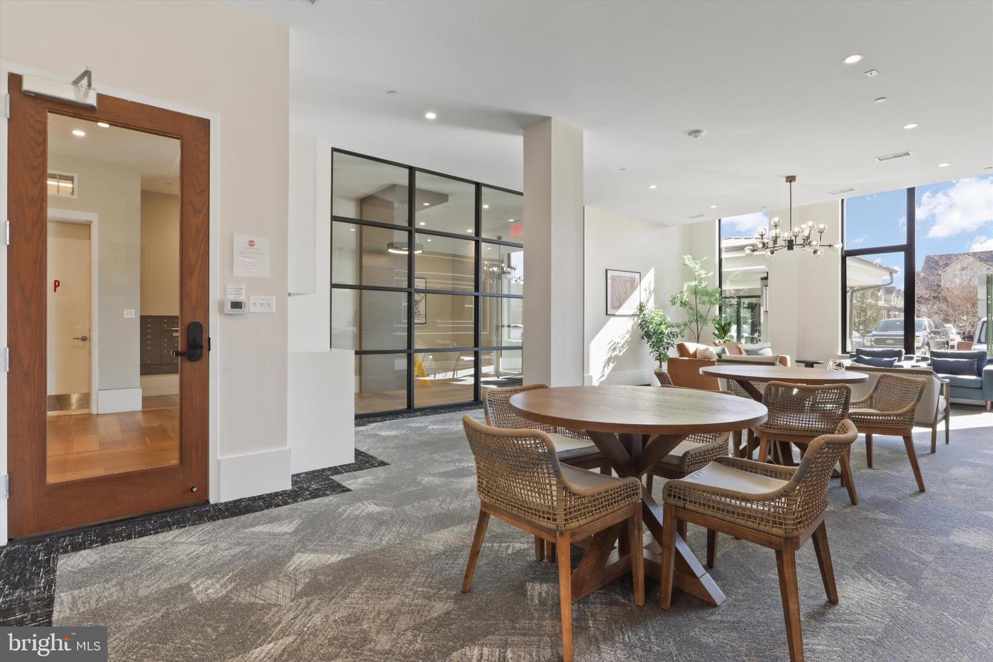801 N FAIRFAX ST #318, ALEXANDRIA, Virginia 22314, 2 Bedrooms Bedrooms, ,2 BathroomsBathrooms,Residential,For sale,801 N FAIRFAX ST #318,VAAX2046924 MLS # VAAX2046924